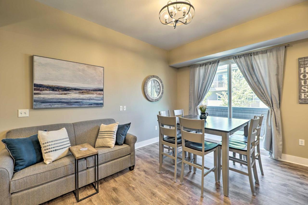 Grand Haven Condo - Walk To Nearby Hot Spots! Exterior foto