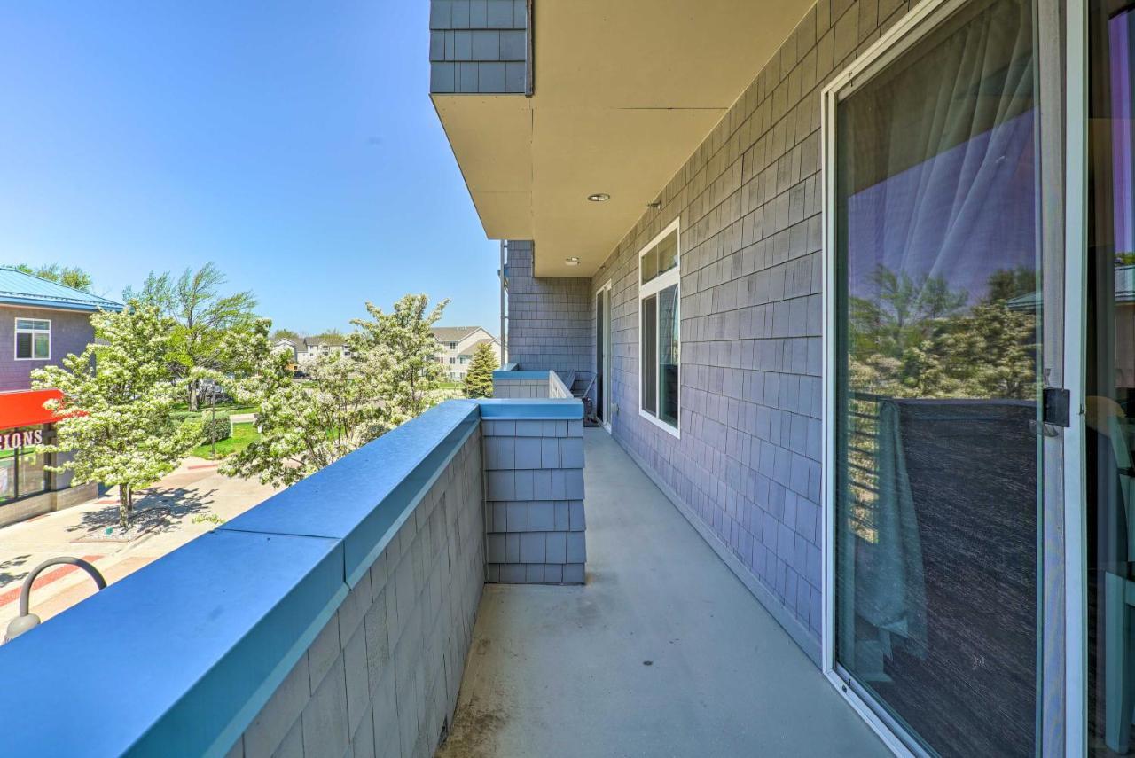 Grand Haven Condo - Walk To Nearby Hot Spots! Exterior foto